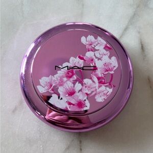 MAC Extra Dimension Skinfinish - Petallic Metallic